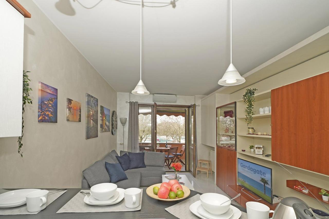 Casa Rudi - Gardagate Apartment Sirmione Exterior photo