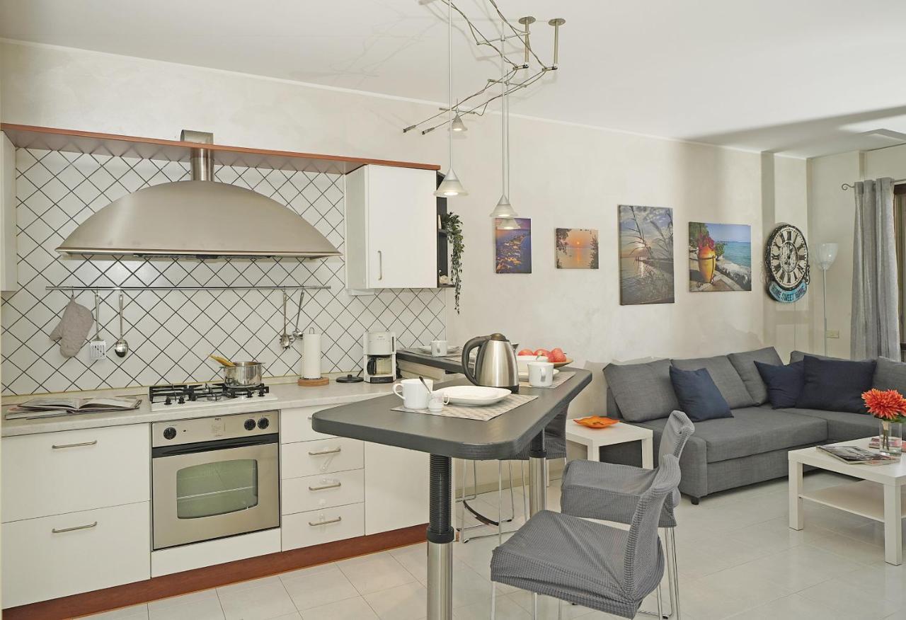 Casa Rudi - Gardagate Apartment Sirmione Exterior photo