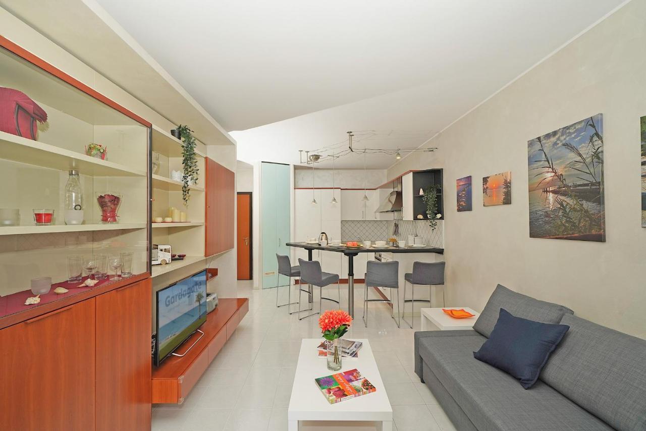 Casa Rudi - Gardagate Apartment Sirmione Exterior photo