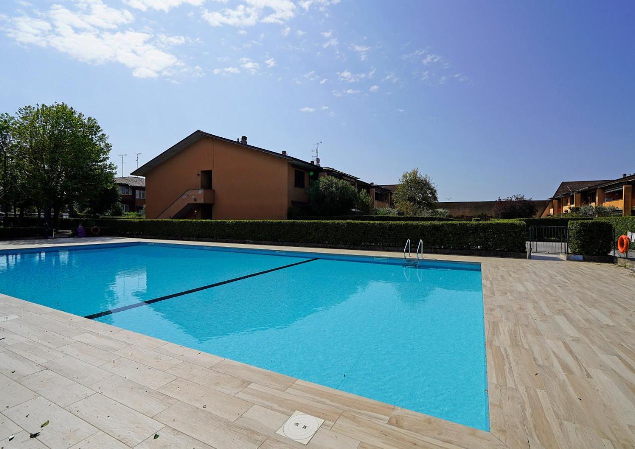 Casa Rudi - Gardagate Apartment Sirmione Exterior photo